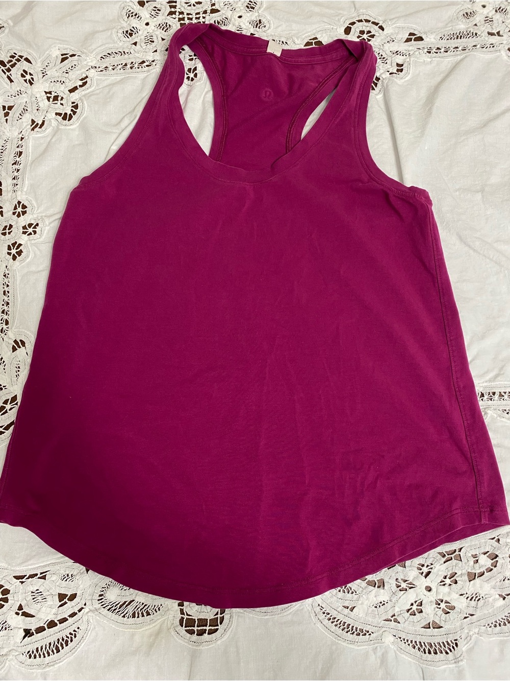 Lululemon women’s tank top magenta purple size 4